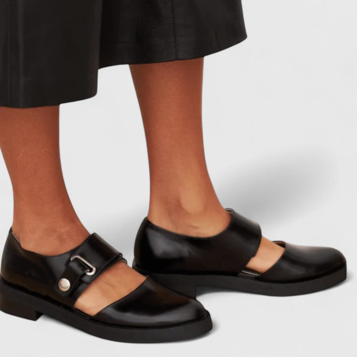 Camille™ | Graceful Orthopedic Flat