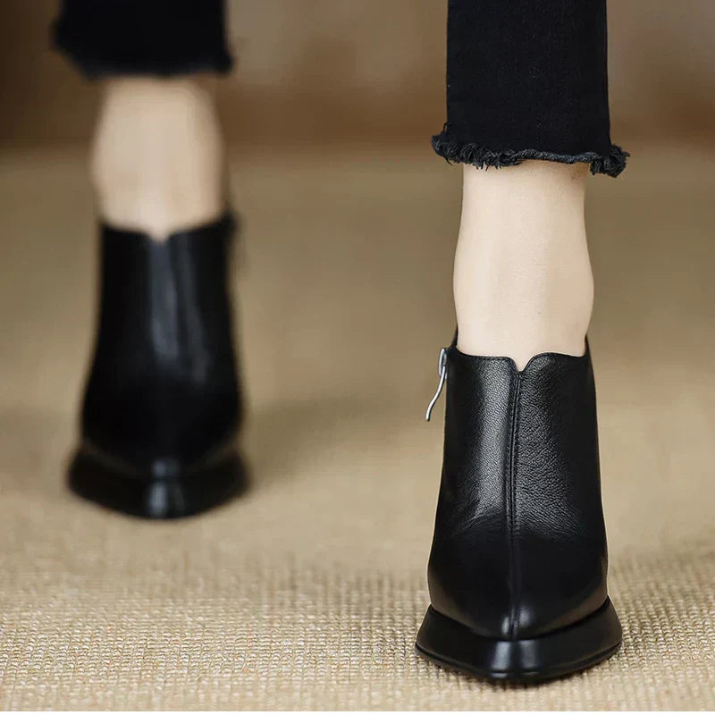 Valentina™ | Structured High Heel Pumps