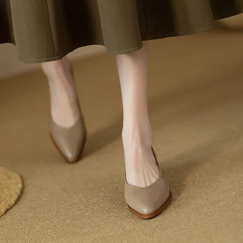 Daphne™ | Classic Block Heel Pumps