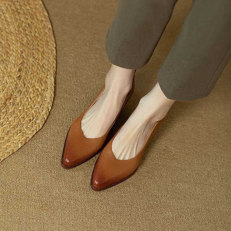 Daphne™ | Classic Block Heel Pumps