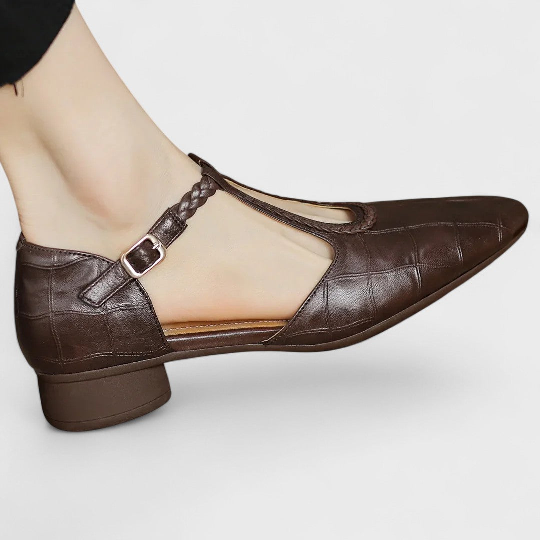 Iris™ | Sculpted Orthopedic Flat
